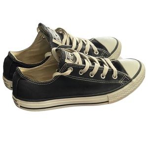 Converse Chuck Taylor All Star Shoes Kids Youth Size 3 Black Low Top Unisex